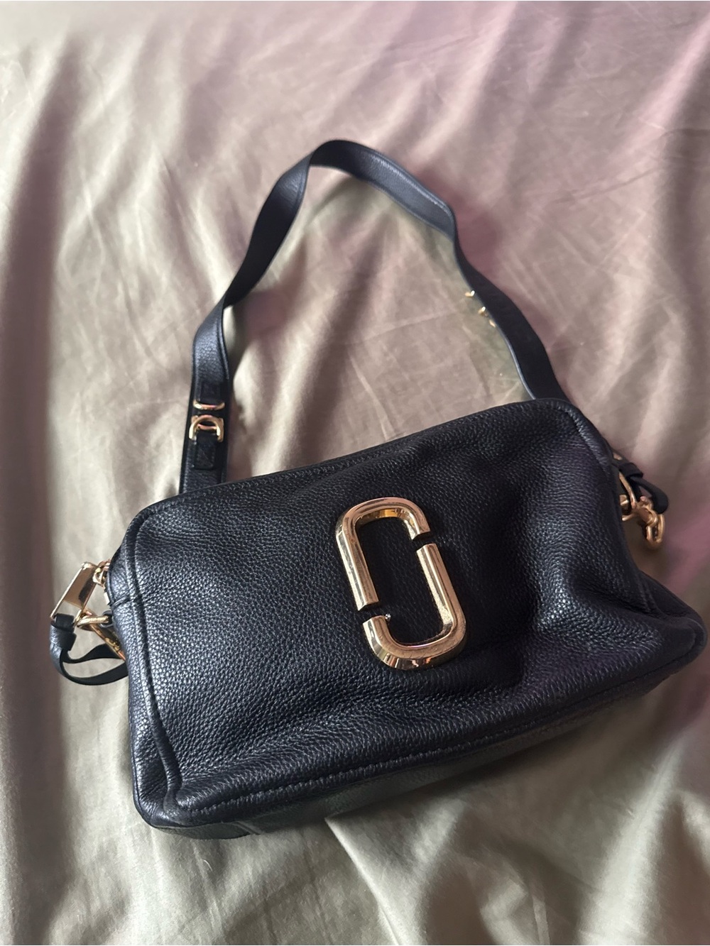 Marc Jacobs Black Leather Crossbody Camera Bag with Gold Accent - Picture 2 of 5